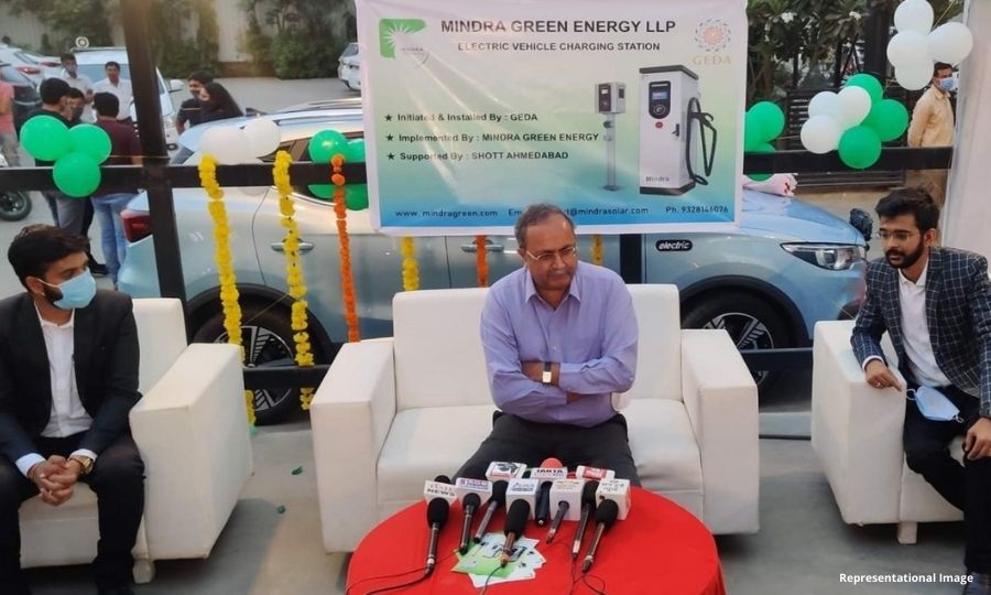Mindra Green inaugurated 5 fast EV charging stations with Gujarat's